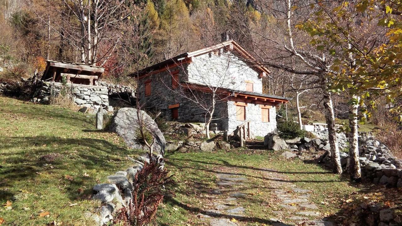 Hotel Ristorante Sasso Remenno Val Masino Exterior photo