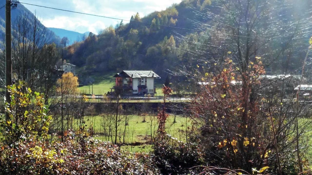 Hotel Ristorante Sasso Remenno Val Masino Exterior photo
