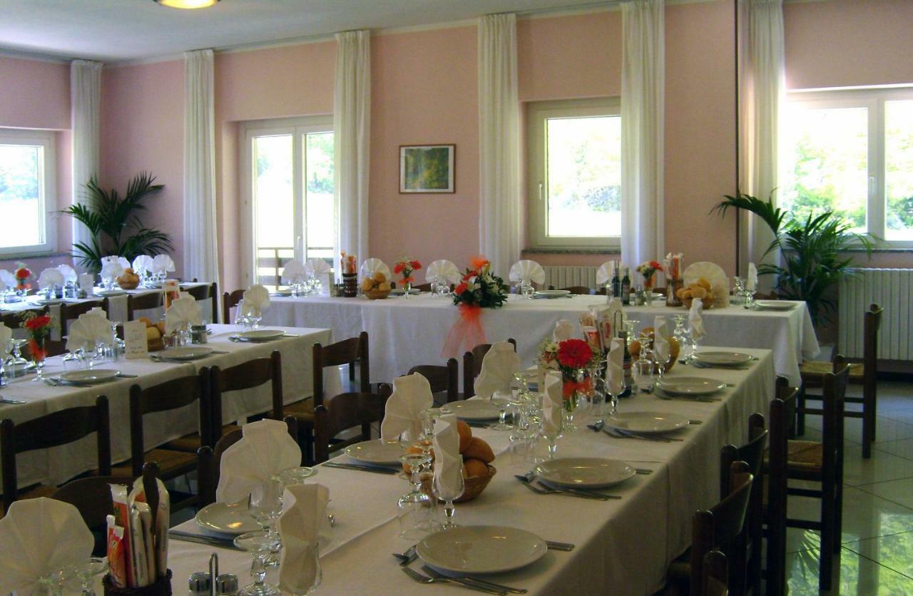 Hotel Ristorante Sasso Remenno Val Masino Exterior photo